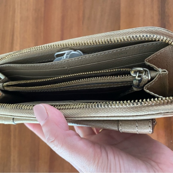 NWT &COA & dust bag Chloe Tan Leather Wallet - Picture 6 of 9